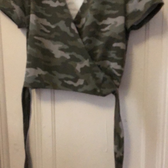 Blouse - Picture 3 of 3